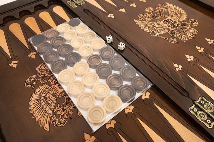 Carved backgammon from beech "Coat of Arms of the Russian Federation 1"