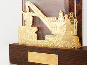Corporate souvenir "Tandem of metal and glass"