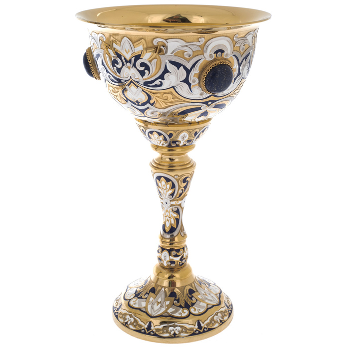 A set of cups on a platter, with lapis lazuli, Zlatoust
