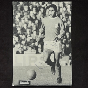 Autographed photo of the football player Eisebio