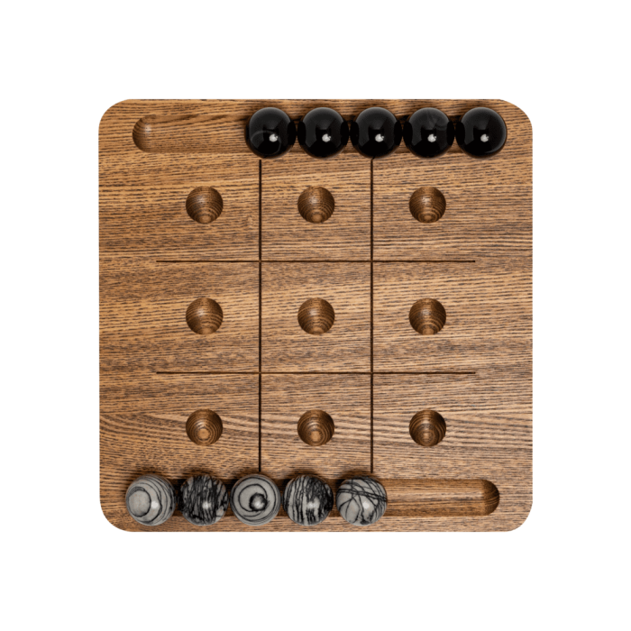 The board game Tic Tac Toe "Picasso"
