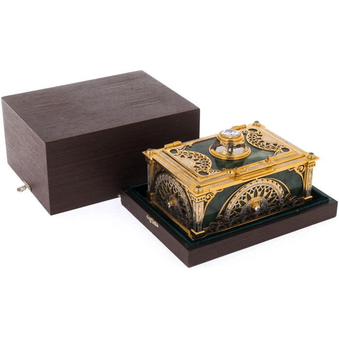 Jade casket "Tenderness" with rock crystal, Zlatoust