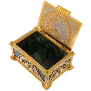 Jade casket "Tenderness" with rock crystal, Zlatoust