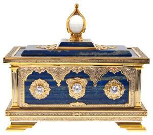 Lapis lazuli casket with rock crystal, Zlatoust
