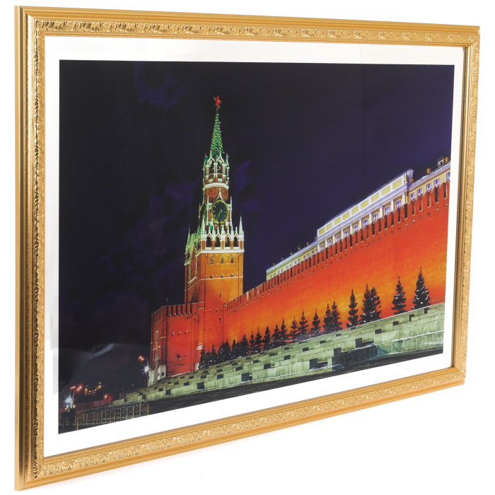 The mirror-based painting "Spasskaya Tower"