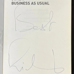 Книга "Screw Business as Usual" с автографом предпринимателя Ричарда Брэнсона