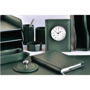 Table set "Business Cuoietto" green, 11 items