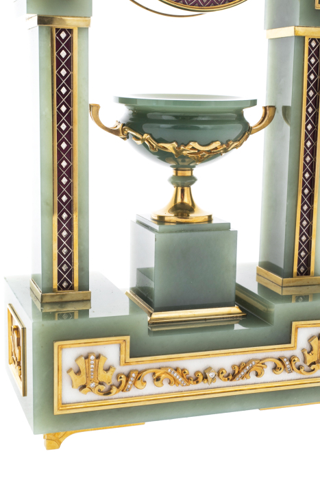 Exclusive jade table clock "Medusa Gorgon" with vase