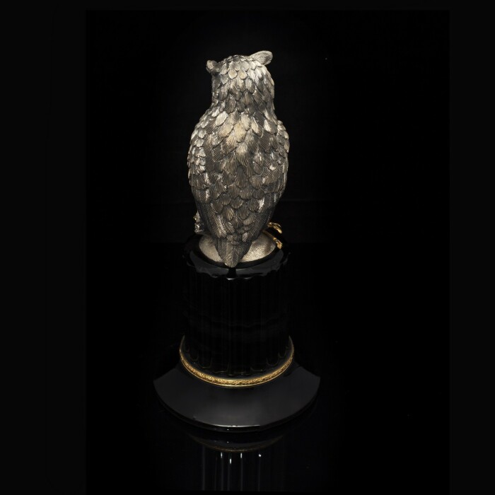 Sculpture "Wise Owl"