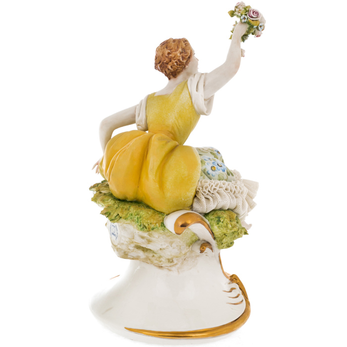 Porcelain statuette "Young lady with flowers"
