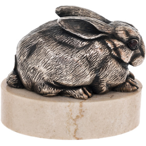 Скульптура из бронзы "Кролик лежащий" на мраморе