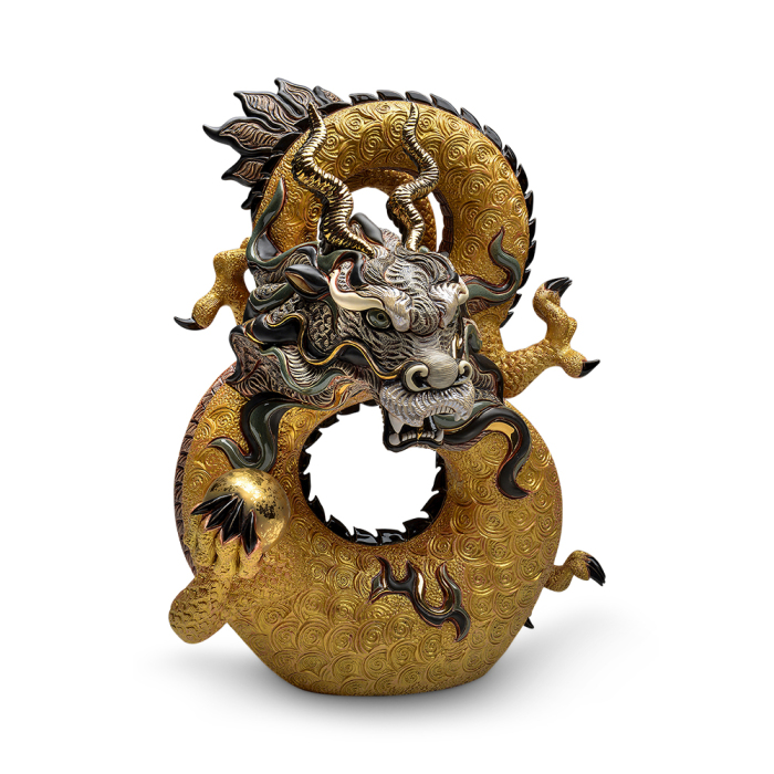 Sculpture "Endless Dragon"