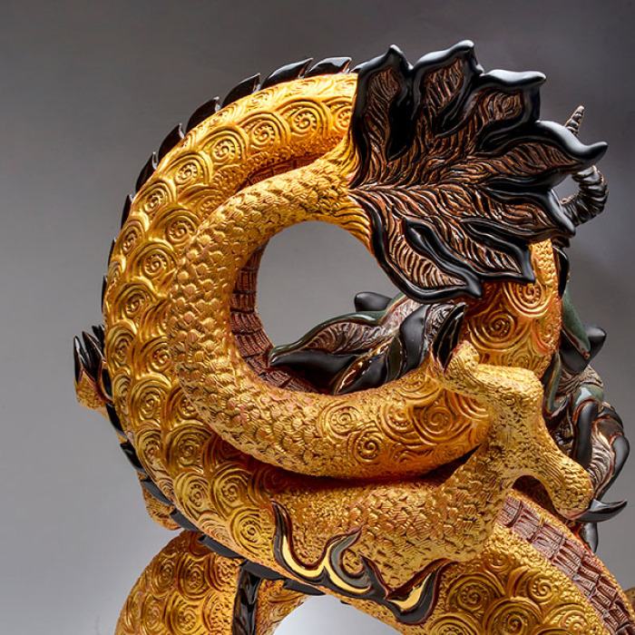 Sculpture "Endless Dragon"