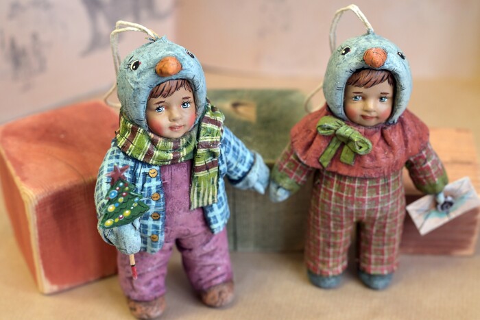 Набор коллекционных елочных игрушек из ваты ручной работы "Снеговики" 2шт