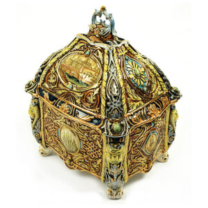The "Casket" damask