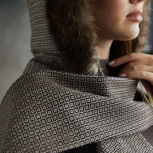 Women's bonnet with sable fur trim "Galant"