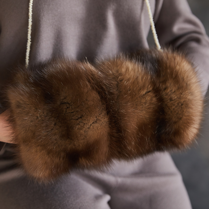 Sable fur clutch, white pendant