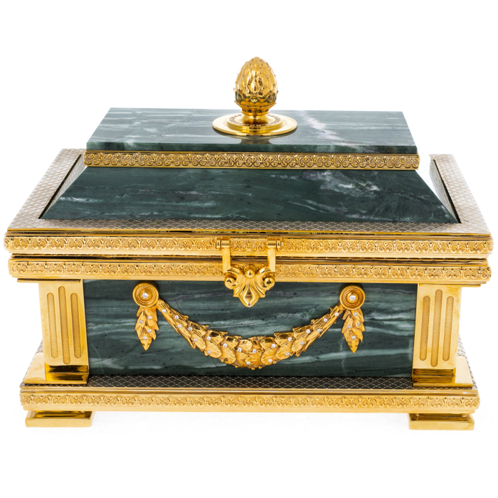 Box made of ophicalcite "Artichoke"