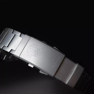 Lincor "Medusa Ashy" Self-winding Black Wristwatch with Ash Strap
