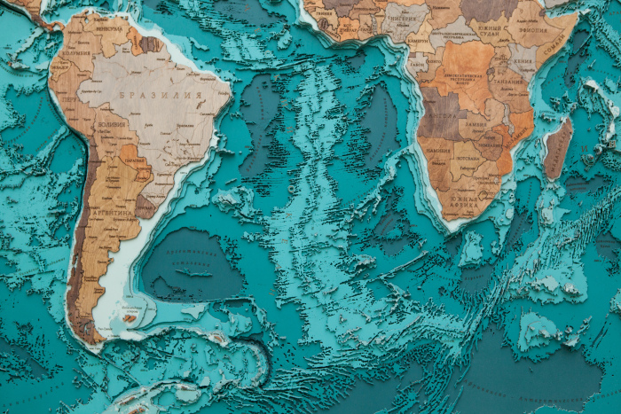 Карта деревянная многослойная "Карта Мира №5 Премиум" на заказ