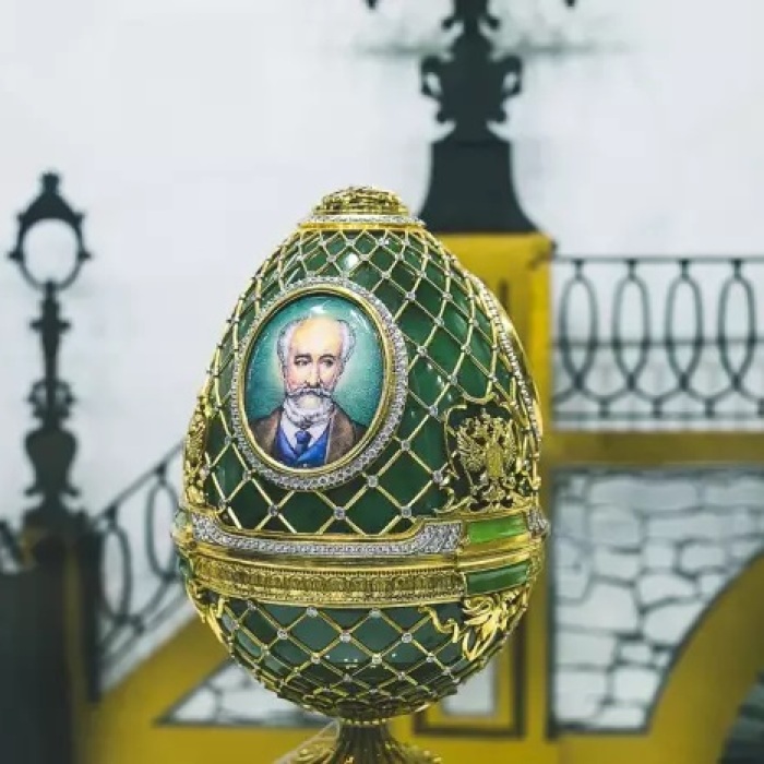 Сувенирное яйцо «Посвящение Фаберже»