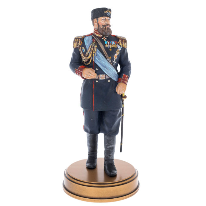 Statuette made of solid alder "Alexander III"